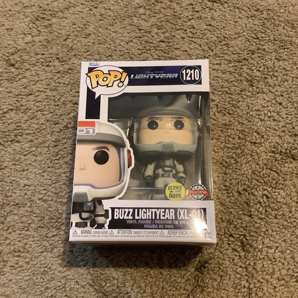 Funko Pop! Lightyear #1210: Buzz Lightyear‎ (XL-01) [Glow in the Dark]